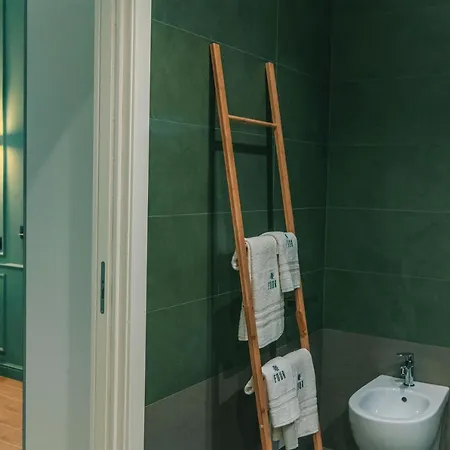 Four Alojamento de Acomodação e Pequeno-almoço 4*