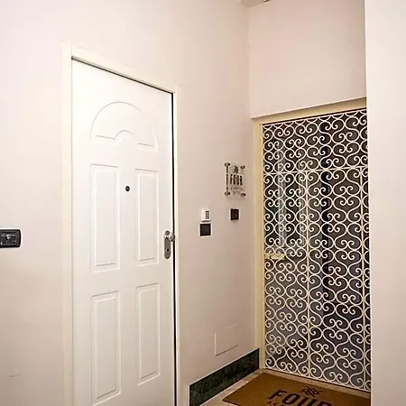 Bed & Breakfast Four 4*